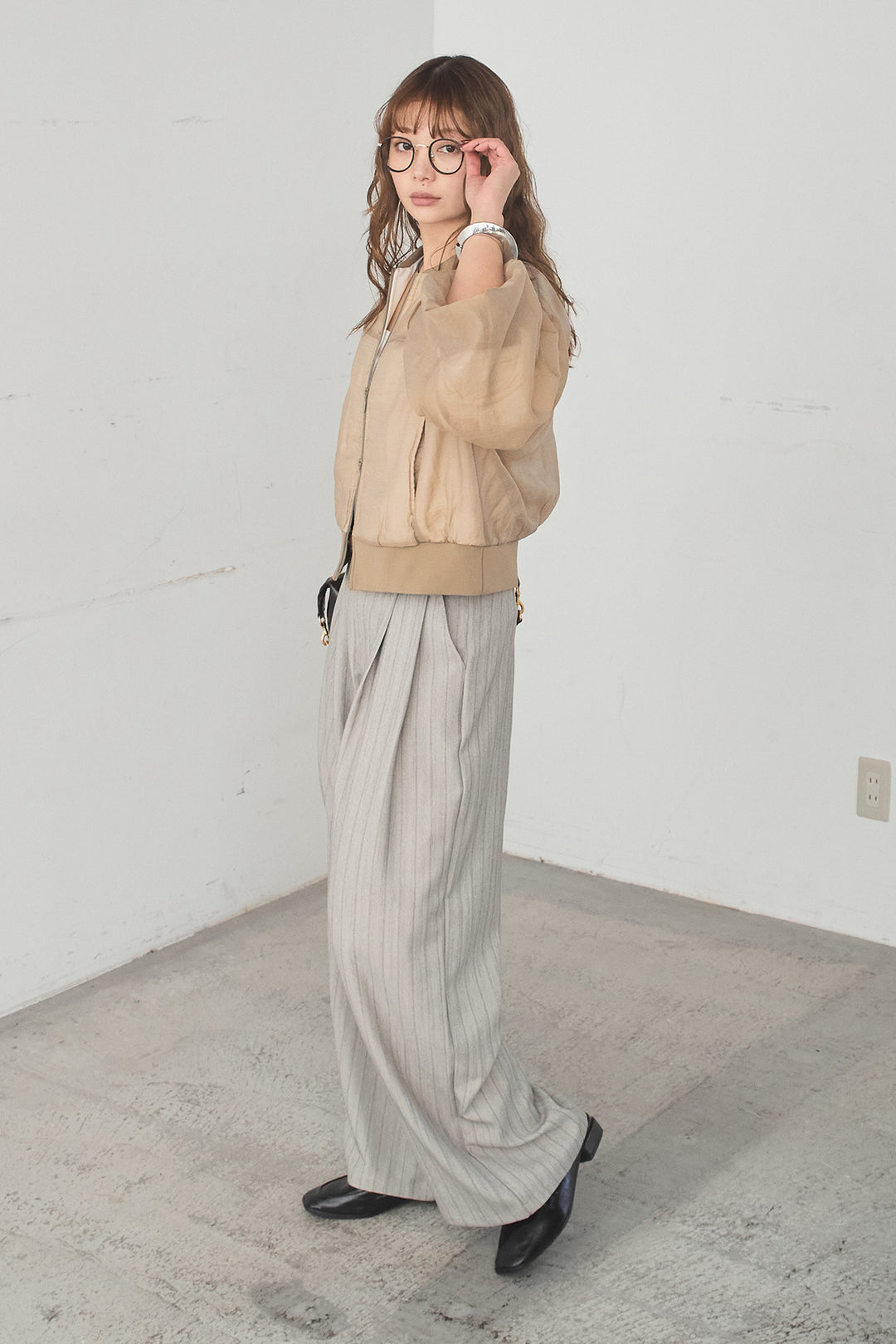 [SET]シアー×ポンチブルゾン+細ベルト付きピンストライプワイドパンツ(2set)