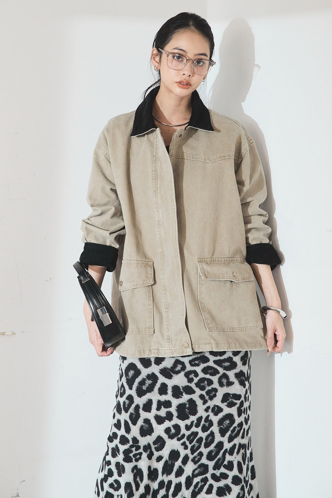 [SET]襟コーデュロイデザインデニム調カバーオール+レオパードサテンナロースカート(2set)