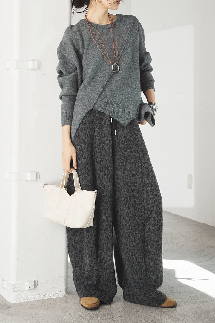 [SET]アシンメトリーデザインニットトップス+リラックスレオパード柄ワイドパンツ(2set)
