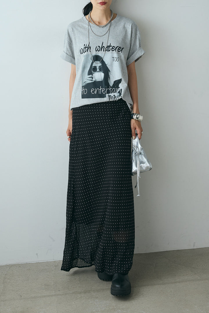 [SET]モノトーンフォトプリントTシャツ+マルチ柄シアースカート(2set)