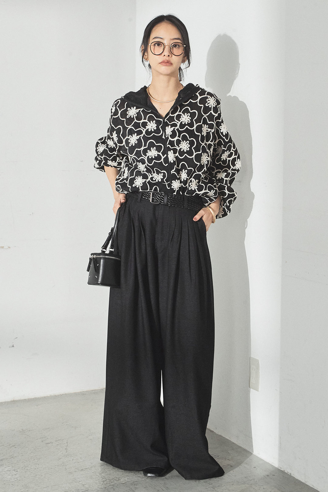 [SET]シアーフラワーフードブルゾン+編みベルト付きウエストタックワイドパンツ(2set)