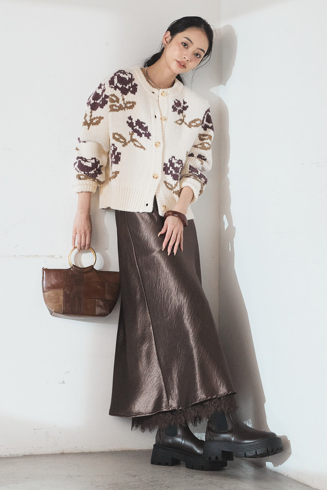 [SET]花柄ジャガードニットカーディガン+裾レースデザインサテンスカート(2set)