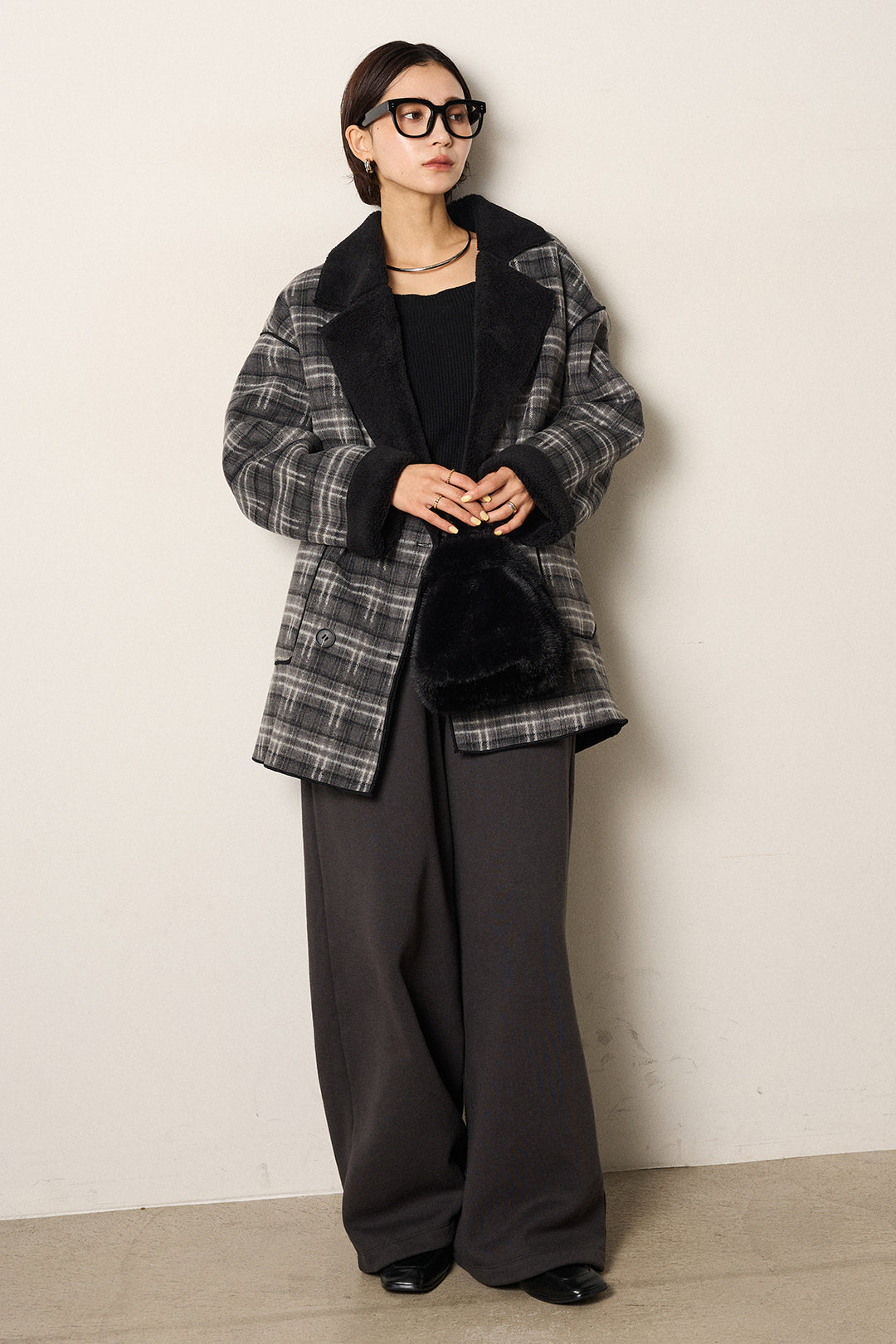 [SET]裏地ボアタータンチェック柄ミディアムコート+裏起毛スウェットワイドパンツ(2set)