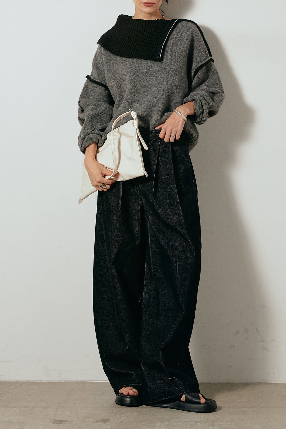 [SET]ハイネックジップデザインニットトップス+フロントタック入りコーデュロイパンツ(2set)