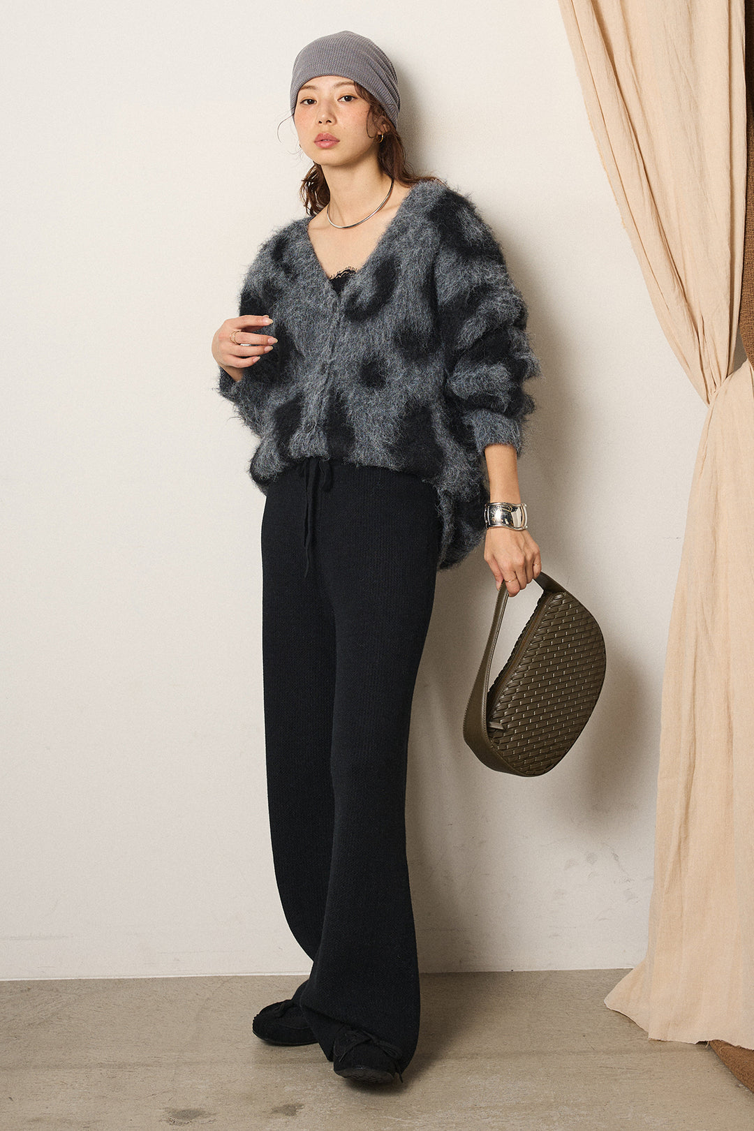 [SET]レオパードシャギータッチカーディガン+レースサテンキャミソール+ワイドリブニットイージーパンツ(3set)