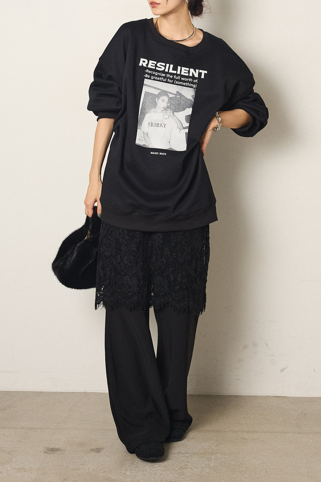 [SET]モノトーンプリントスウェット+レース刺繍レイヤードフレアパンツ(2set)