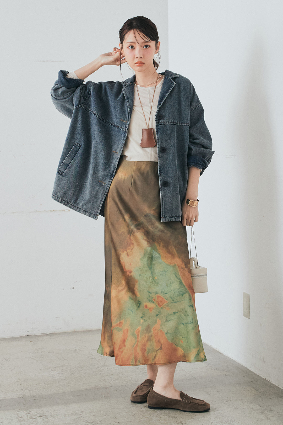 [SET]オーバーデニムジャケット+ニュアンス柄サテンスカート(2set)