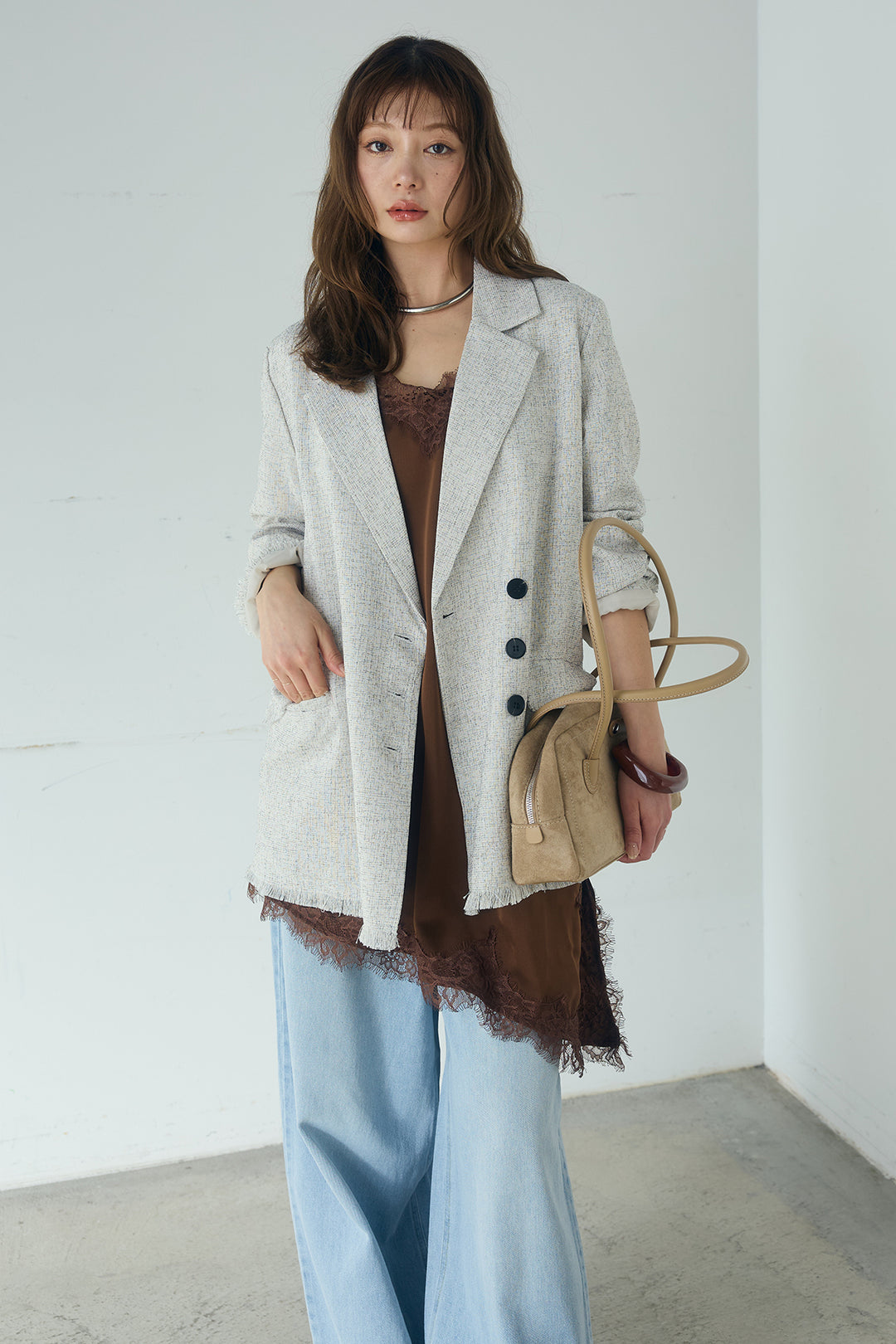 [SET]スラブネップツイードフリンジテーラードジャケット+ウエスト裁ち切りデニムワイドパンツ+サテンレースアシメキャミ(3set)