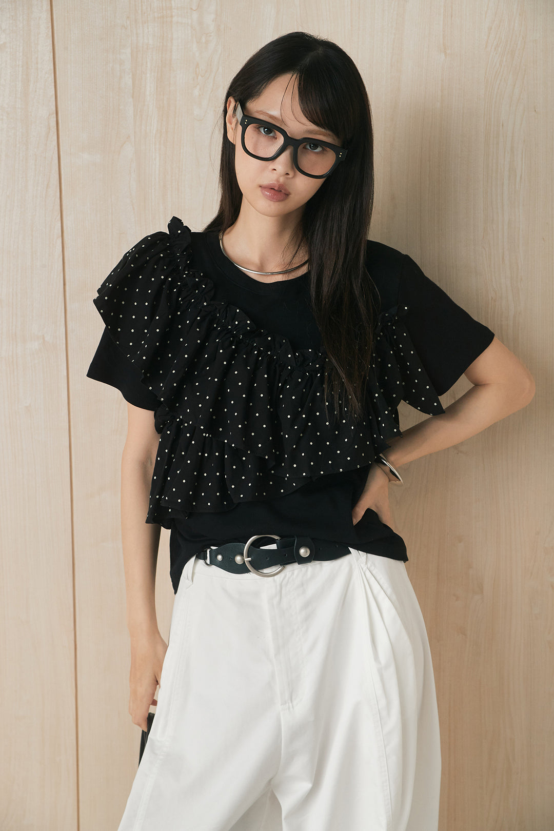 [SET]ドットアシメフリルデザインTシャツ+サークルバックルベルト付きタックワイドパンツ(2set)