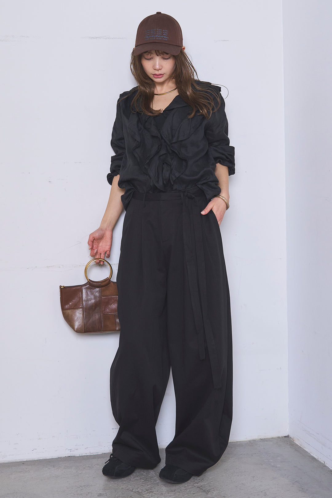 [SET]フリルボタンブラウス+紐ベルト付きカーブワイドパンツ(2set)