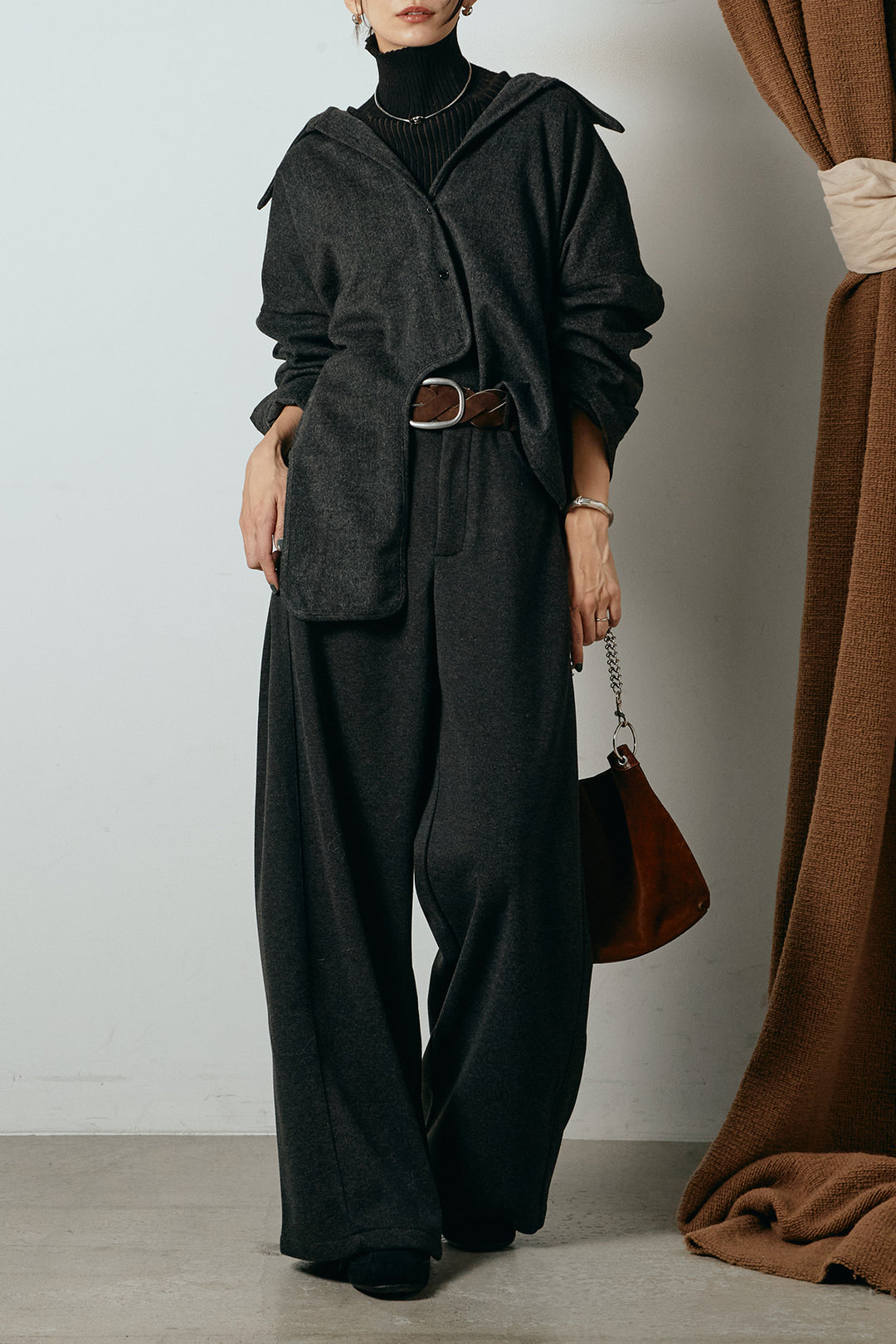 [SET]裾アシンメトリーデザインシャツ+編みベルト付きワイドパンツ+リブニットシームレスタートルプルオーバー(3set)