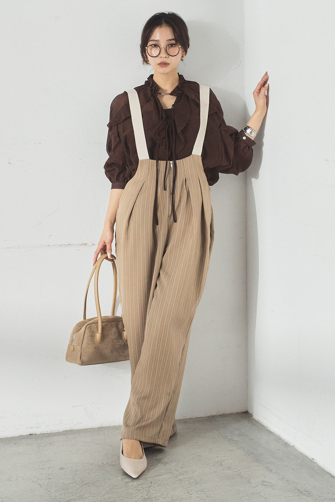 [SET]フロントリボンフリルブラウス+ピンストライプツータックサロペット(2set)