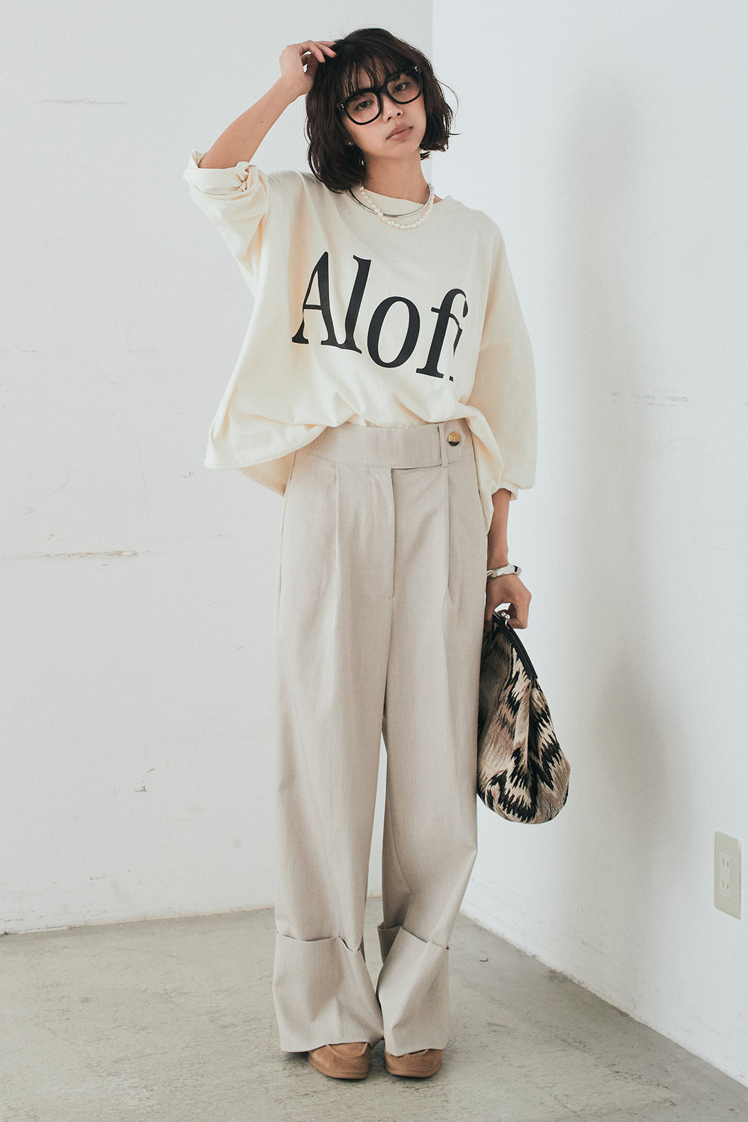 [SET]裾センタードロストロゴプリントワイドTシャツ+センタープレスセミワイドパンツ(2set)