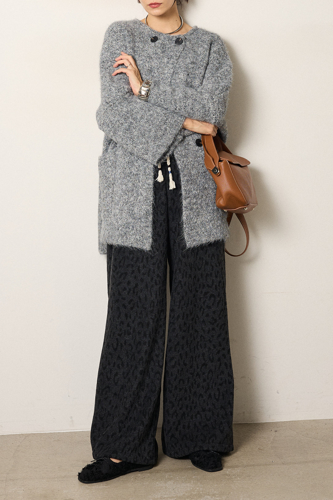 [SET]アシンメトリーボタンニットカーディガン+レオパードジャガードニットパンツ(2set)