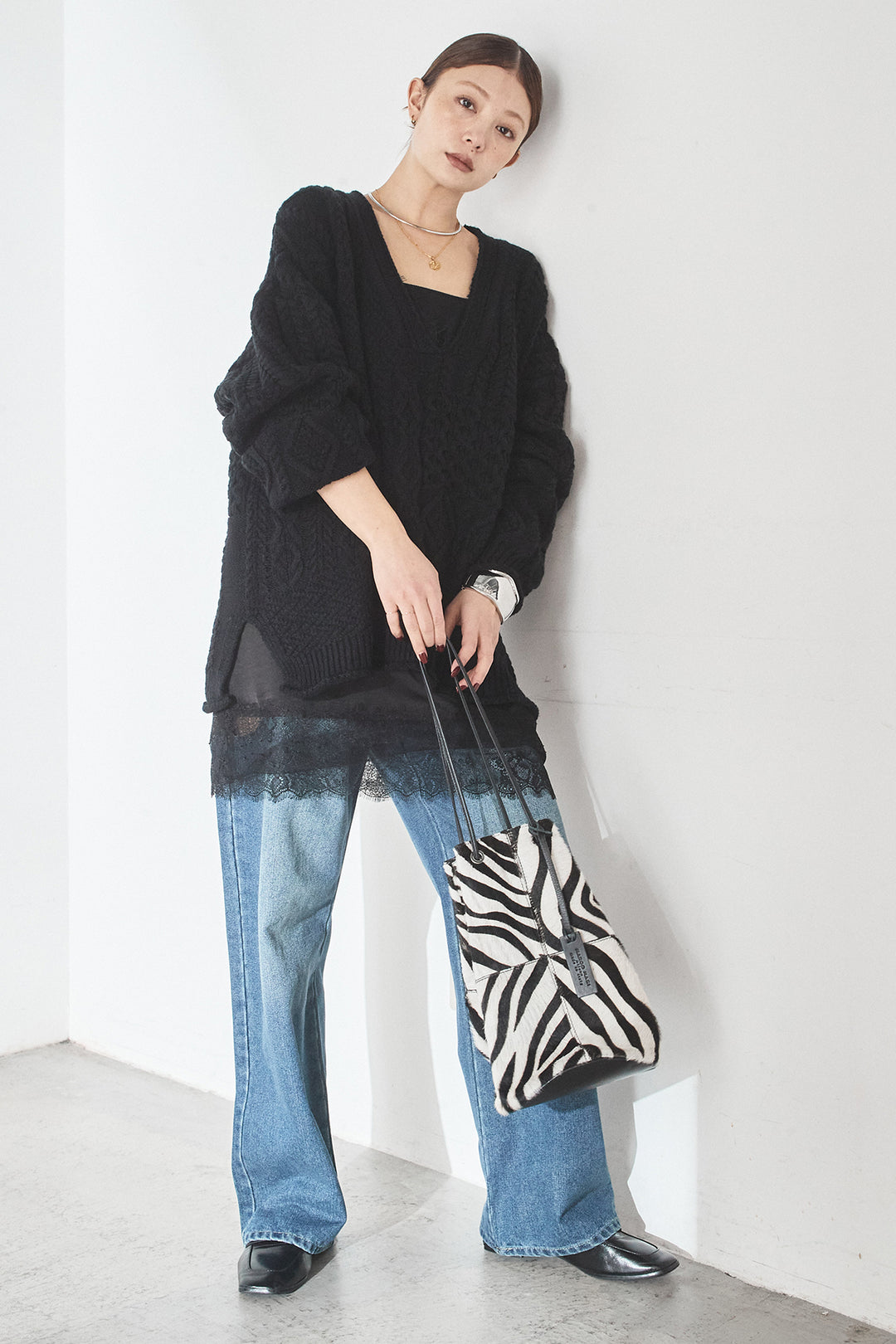 [SET]ケーブルVニットセーター+デニムサイドカットパンツ(2set)