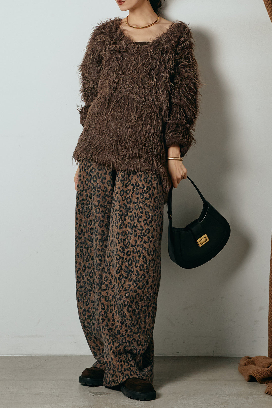 [SET]深Vネックシャギーニットトップス+リラックスレオパード柄ワイドパンツ(2set)