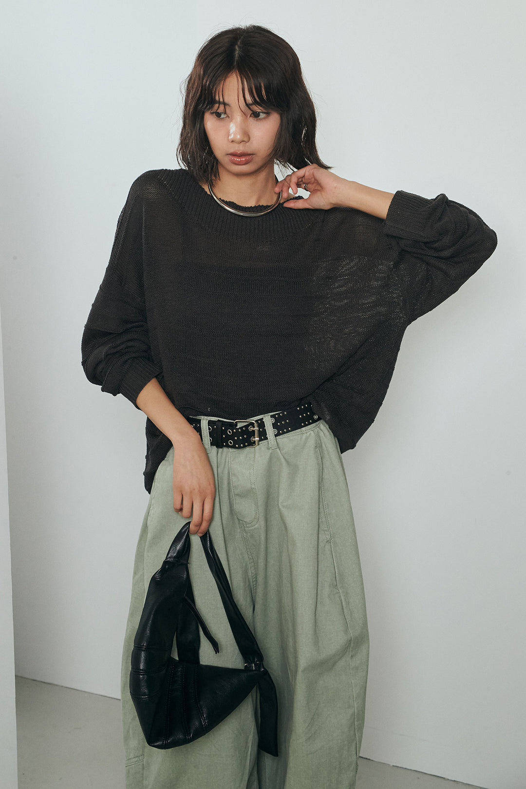 [SET]麻混リラックスニットトップス+ベルト付きカラーデニムパンツ(2set)