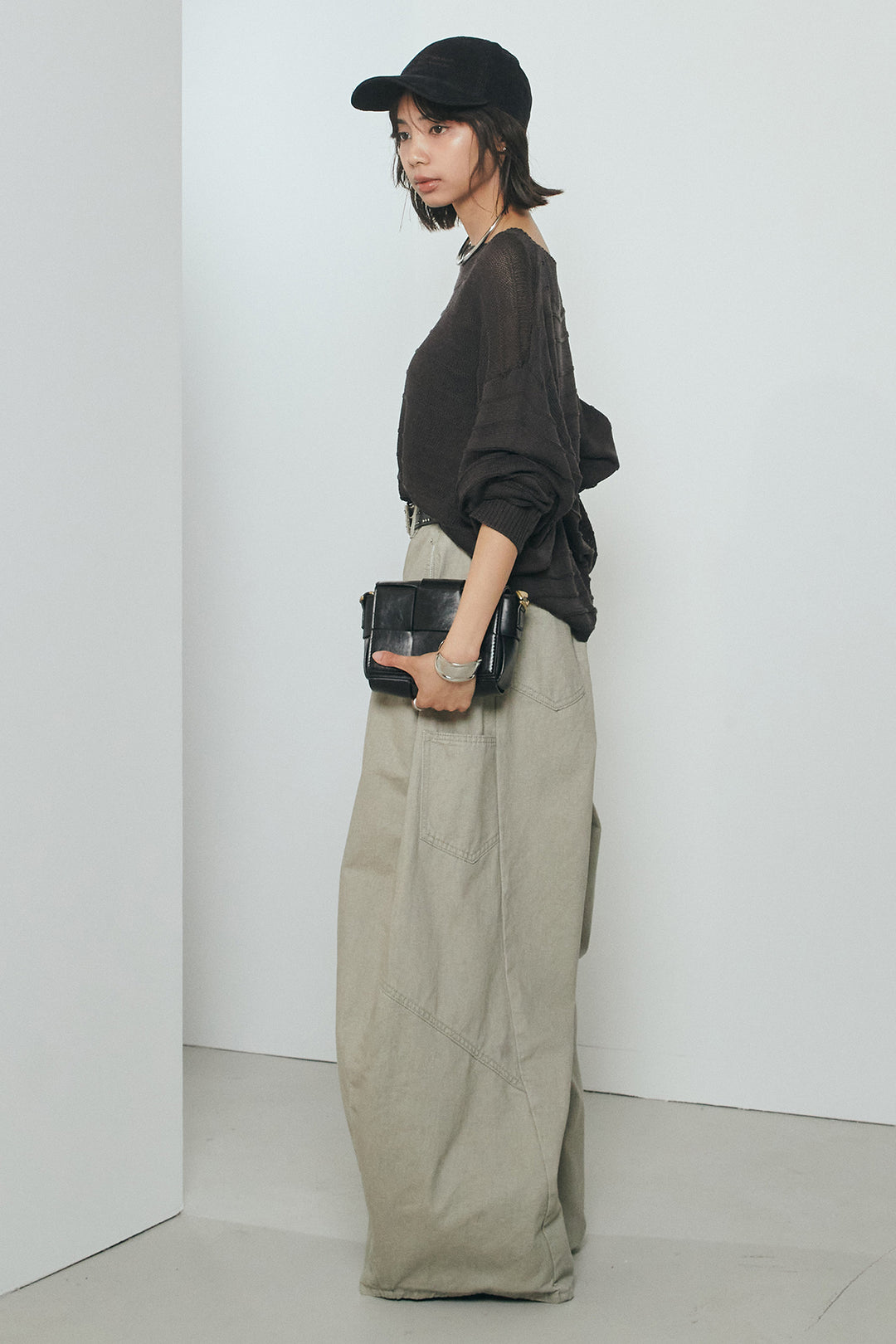 [SET]麻混リラックスニットトップス+ベルト付きカラーデニムパンツ(2set)