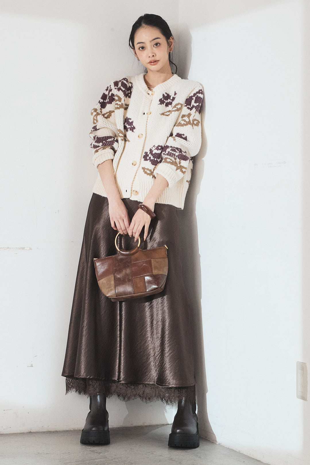 [SET]花柄ジャガードニットカーディガン+裾レースデザインサテンスカート(2set)