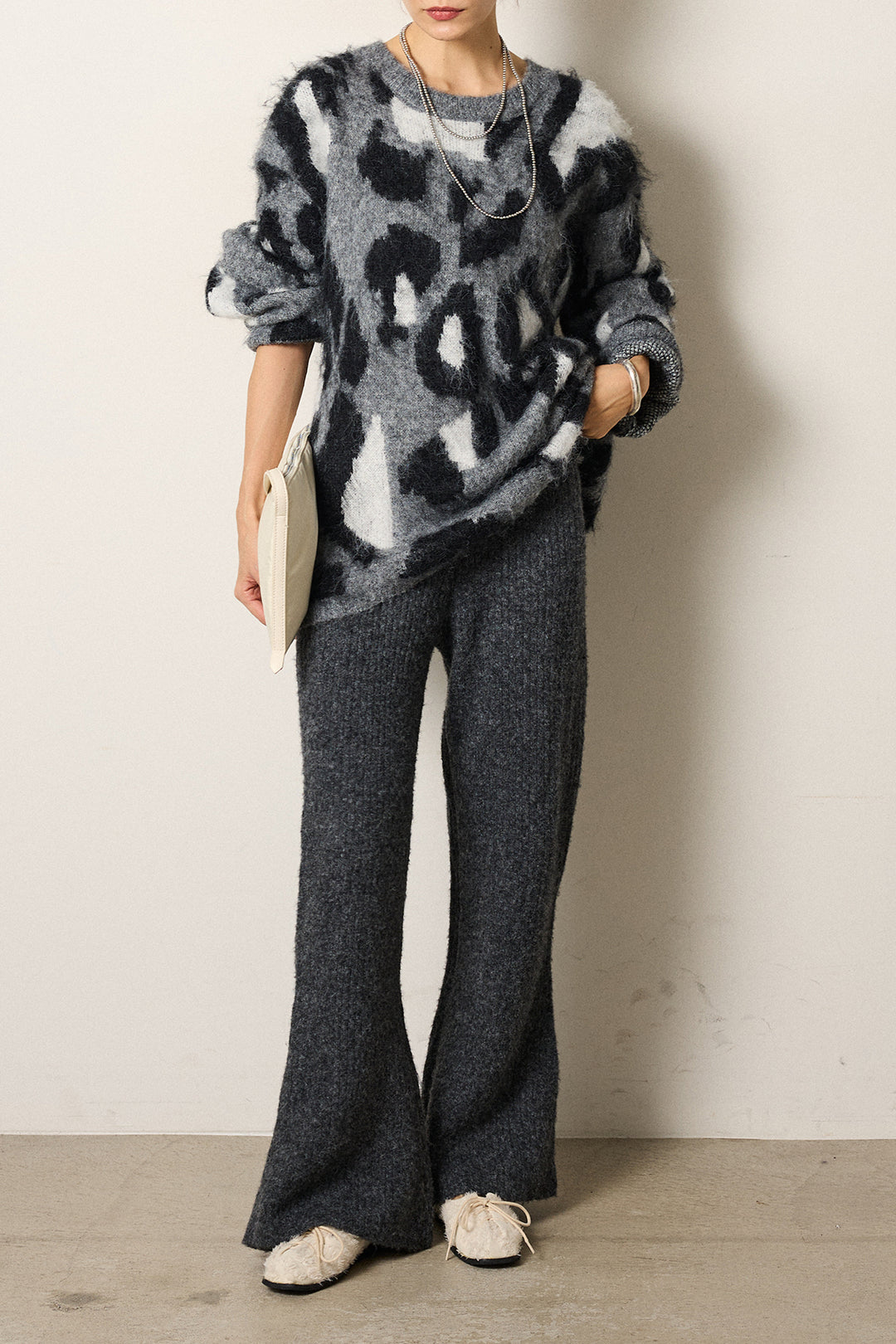 [SET]ルーズアニマルモヘアニットトップス+杢ニットリブフレアパンツ(2set)