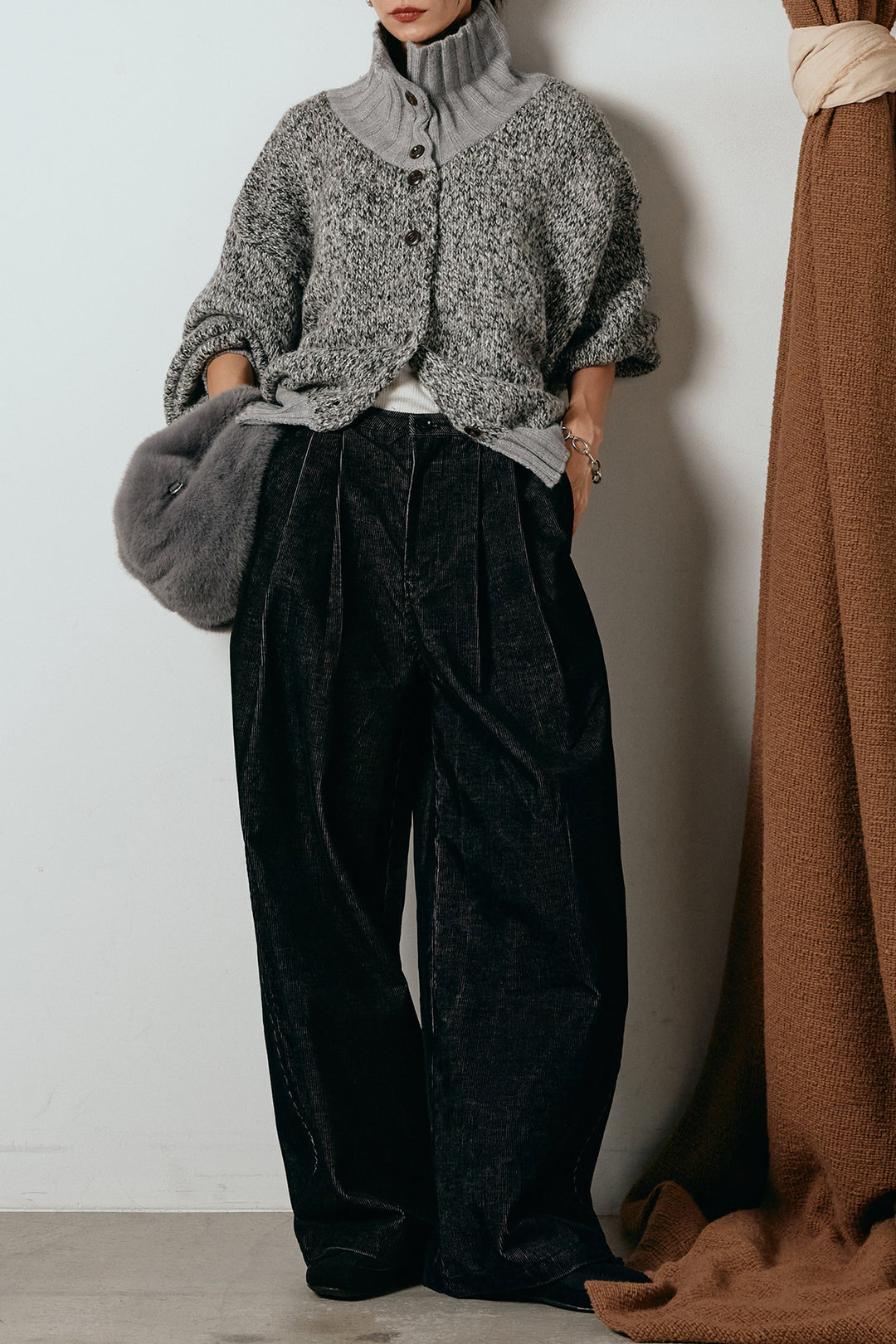 [SET]ハイネックミックスニットカーディガン+フロントタック入りコーデュロイパンツ(2set)