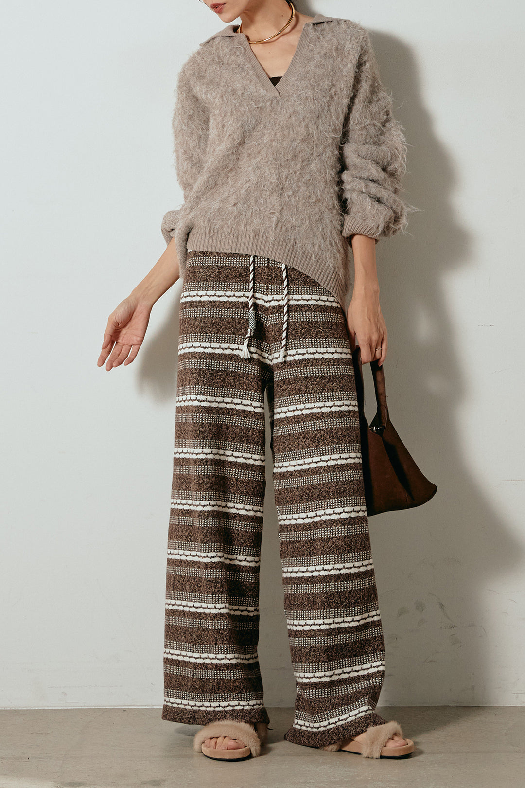 [SET]襟付きシャギーニットポロトップス+マルチライン柄リラックスニットパンツ(2set)