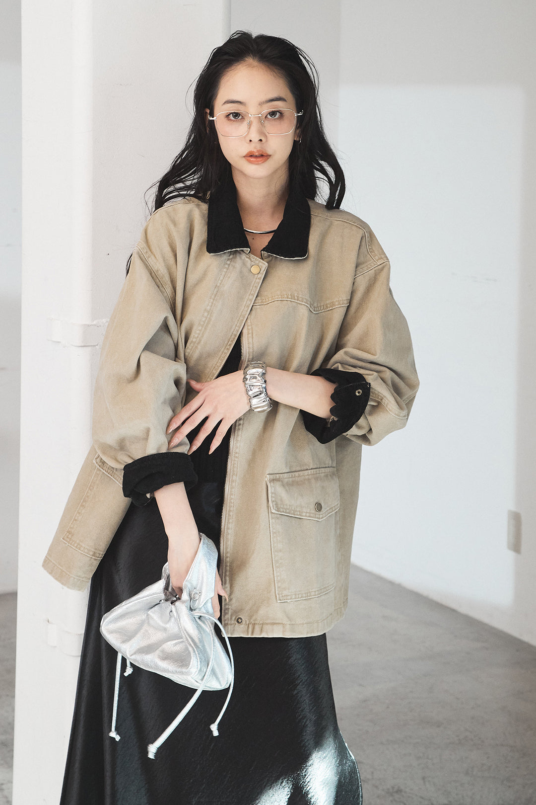 [SET]襟コーデュロイデザインデニム調カバーオール+裾レースデザインサテンスカート(2set)