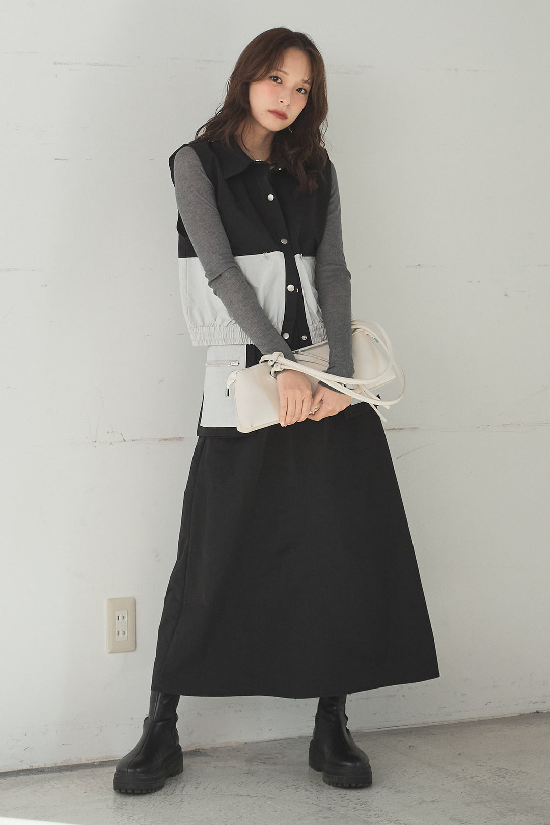 [SET]襟付きナイロンベスト+サイドデザインナイロンスカート+リブシアークルーネック長袖トップス(3set)