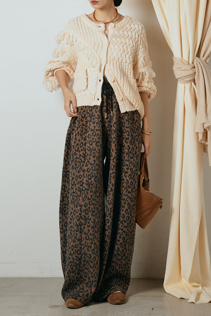 [SET]ランダムフリンジニットカーディガン+リラックスレオパード柄ワイドパンツ(2set)