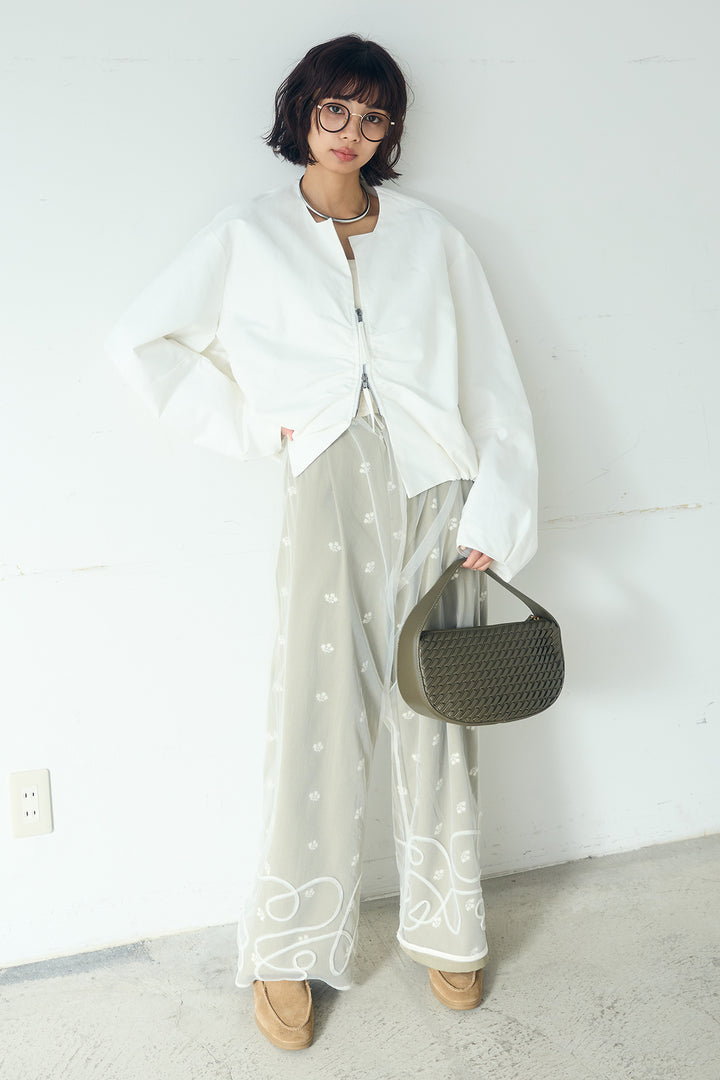 [SET]ノーカラーフロントギャザージップアウター+花柄刺繍ツイルタックパンツ+ニュアンスウェーブ刺繍シアーチュールパンツ(3set)