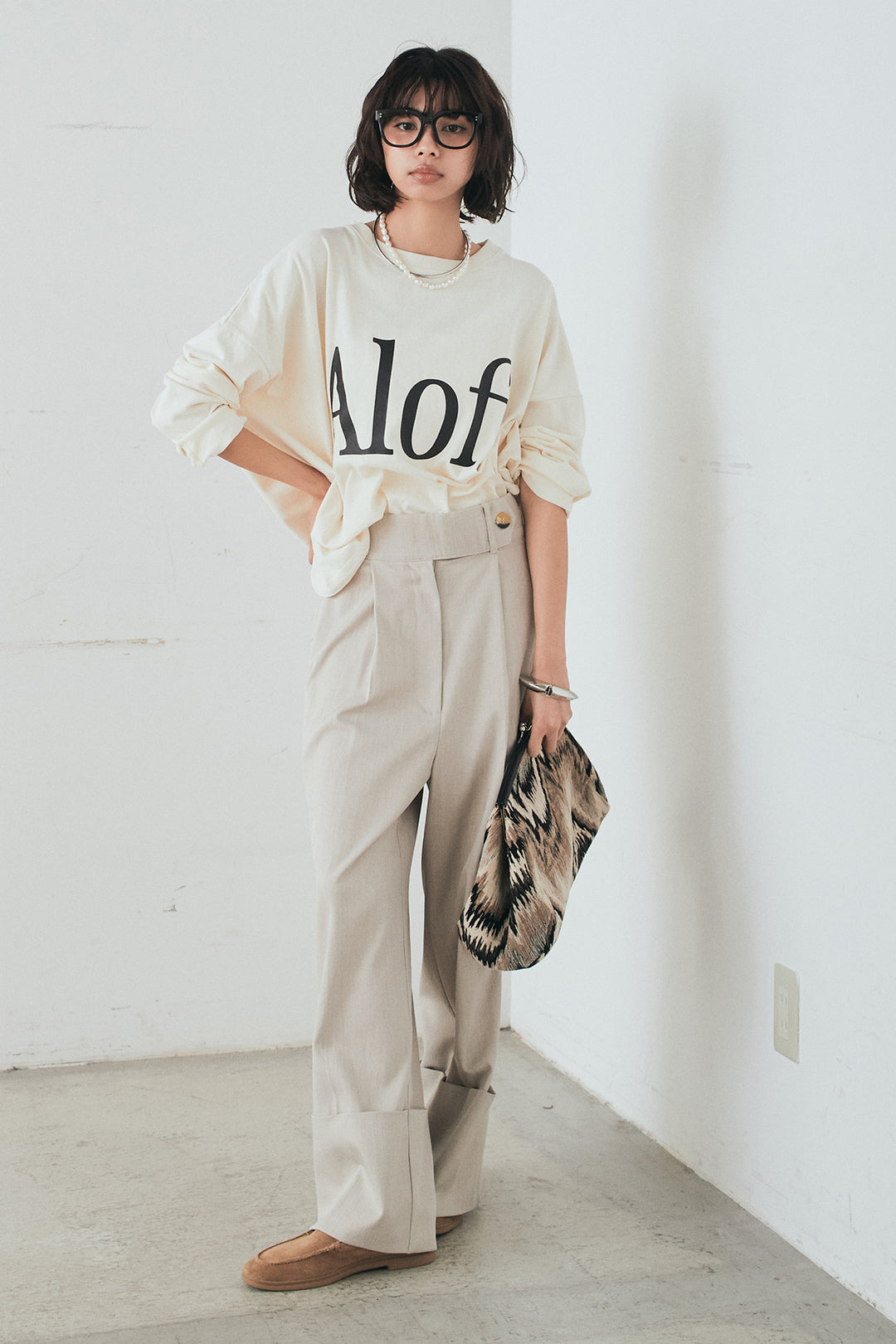 [SET]裾センタードロストロゴプリントワイドTシャツ+センタープレスセミワイドパンツ(2set)