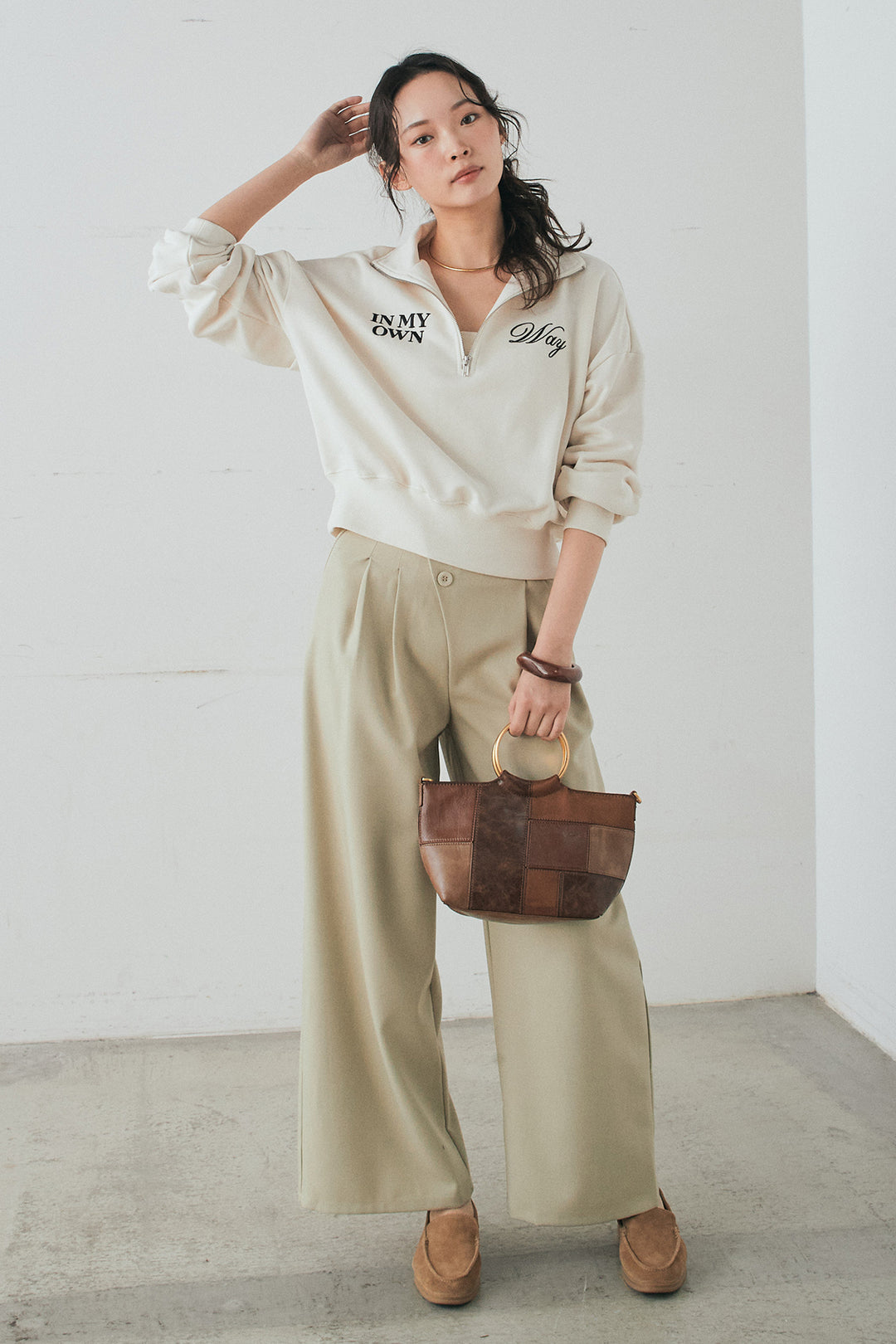 [SET]裏毛ロゴ刺繍ハーフZIPスウェット+斜めボタンタック入りスラックス(2set)