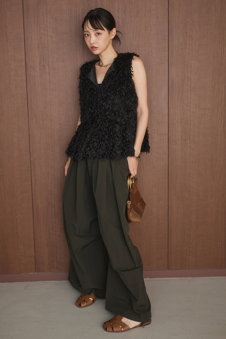[SET]フック前開きシャギーノースリーブペプラムベスト+ボタンデザインニーサイドタックパンツ(2set)