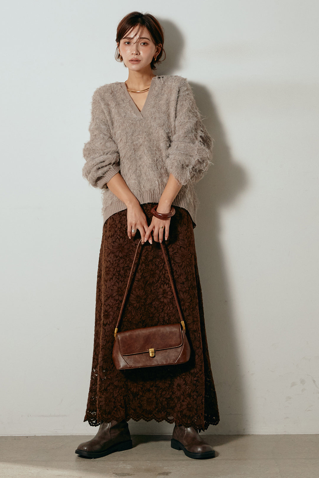 [SET]襟付きシャギーニットポロトップス+花柄刺繍ベロアフレアスカート(2set)