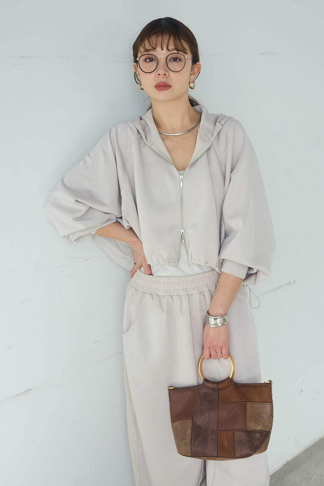 [SET]ドルマンショートフーディー+異素材切り替えスウェットパンツ(2set)