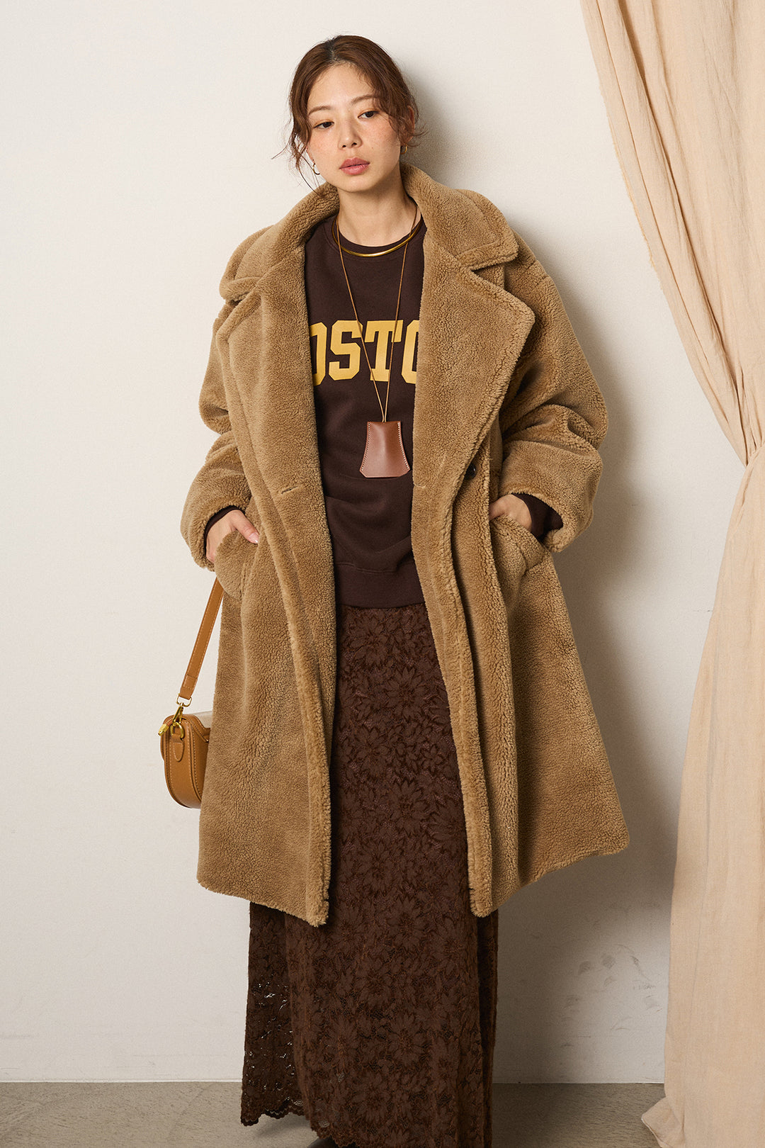 [SET]テディボアロングコート+ロゴデザインルーズスウェット+花柄刺繍ベロアフレアスカート(3set)