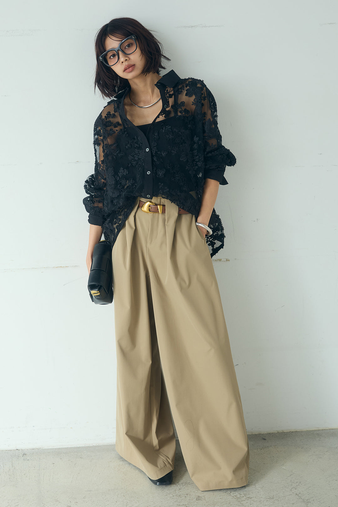 [SET]立体フラワー刺繍レースシャツ+ベルトループデザインハイウエストタックパンツ(2set)
