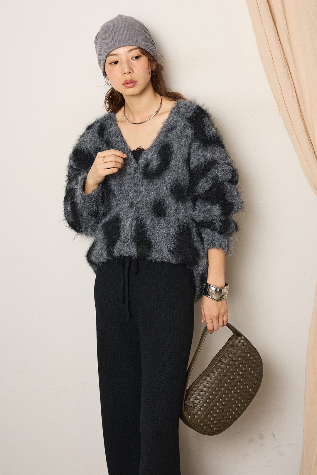 [SET]レオパードシャギータッチカーディガン+レースサテンキャミソール+ワイドリブニットイージーパンツ(3set)