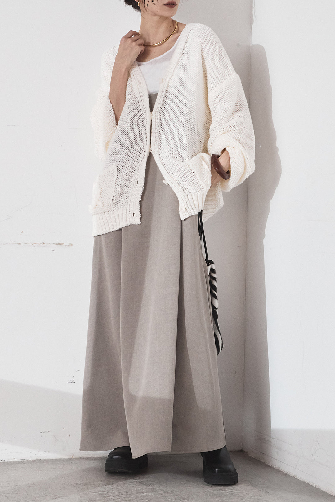 [SET]コード刺繍リラックスニットカーディガン+フレアリラックスキャミワンピース(2set)