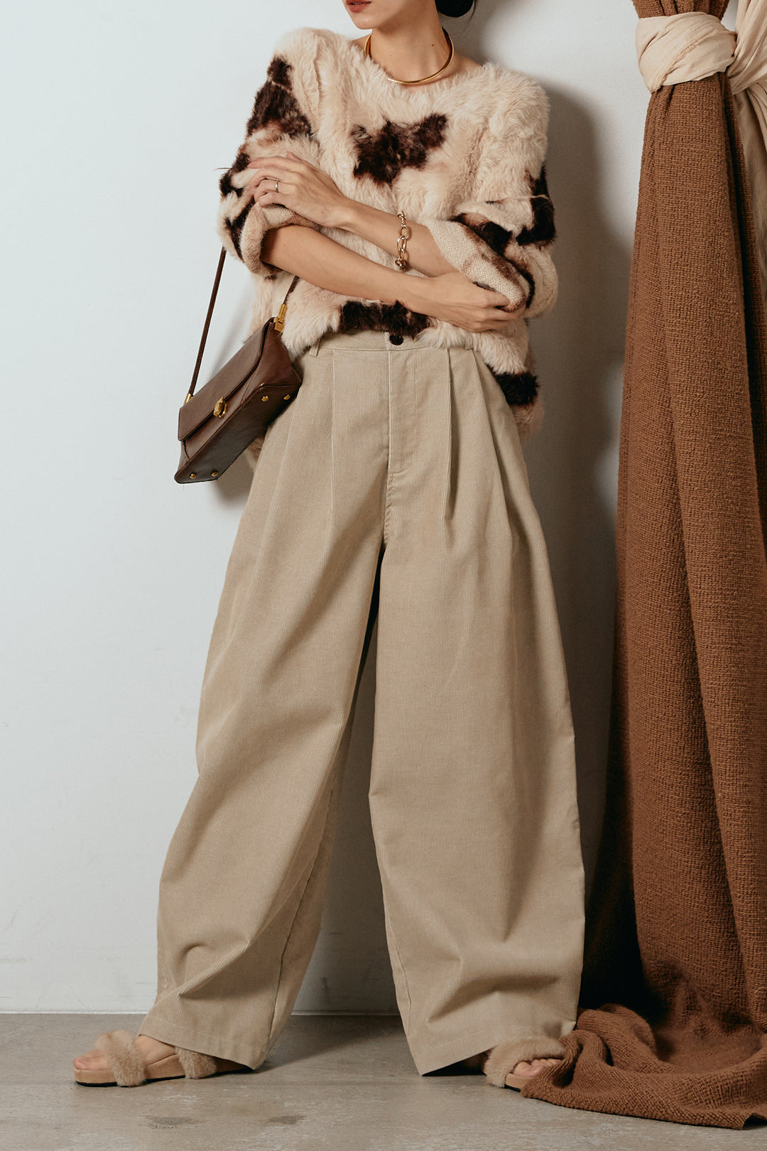 [SET]タイダイ柄シャギーニットトップス+フロントタック入りコーデュロイパンツ(2set)