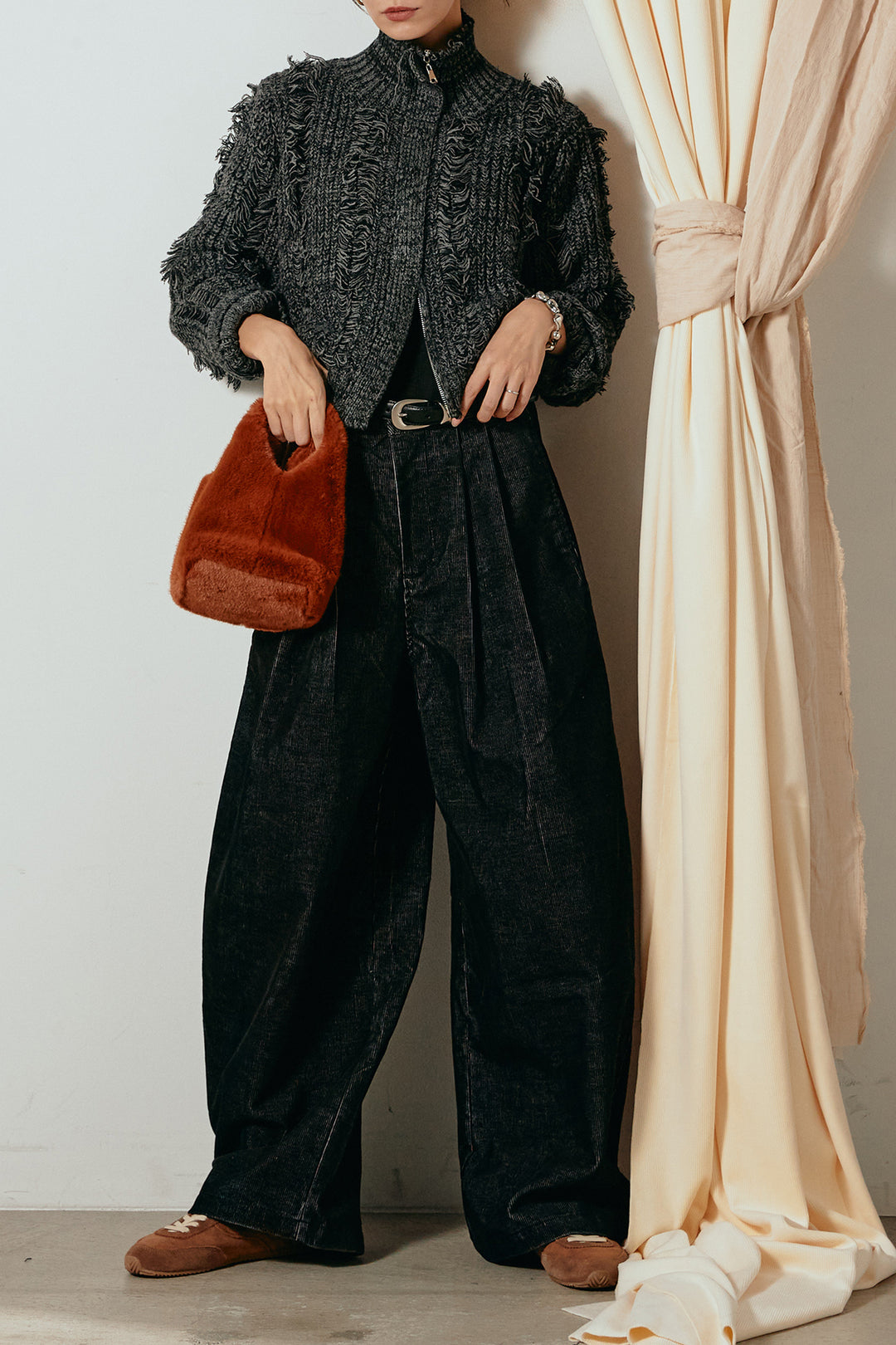[SET]ハイネックフリンジジップニットトップス+フロントタック入りコーデュロイパンツ(2set)