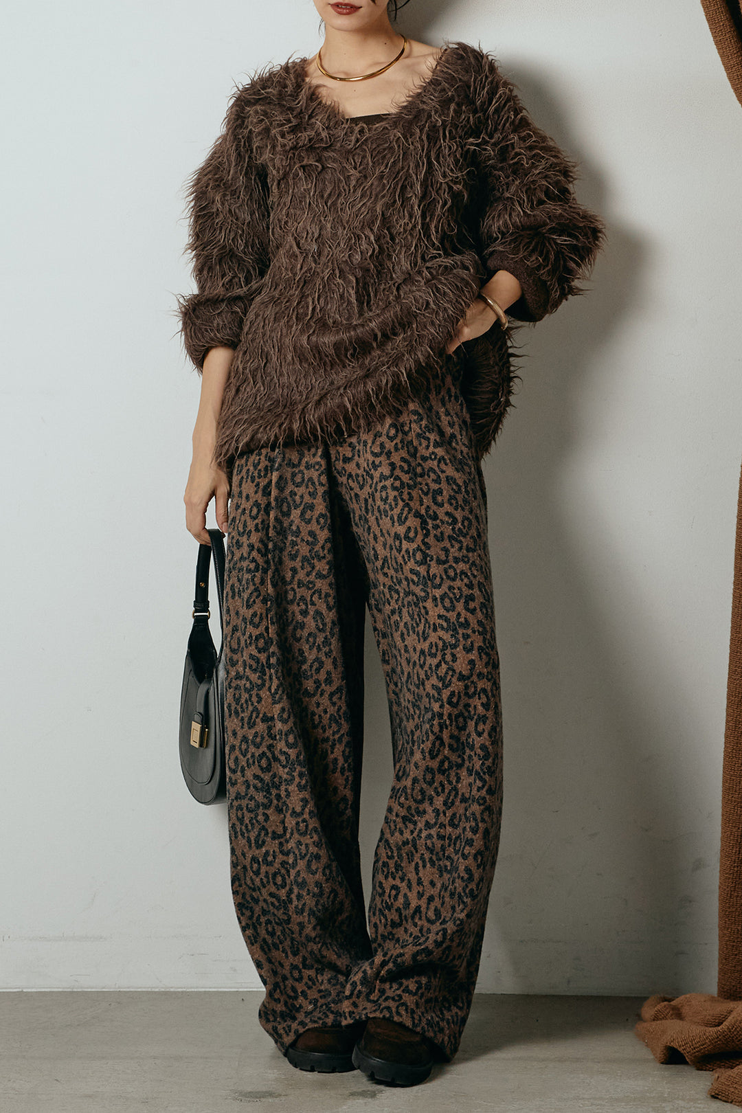 [SET]深Vネックシャギーニットトップス+リラックスレオパード柄ワイドパンツ(2set)