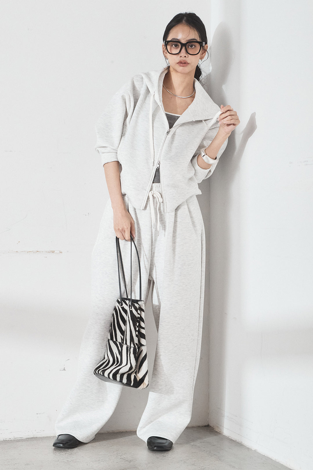 [SET]スウェットドルマンジップフードパーカー+スウェットコクーンイージーパンツ(2set)