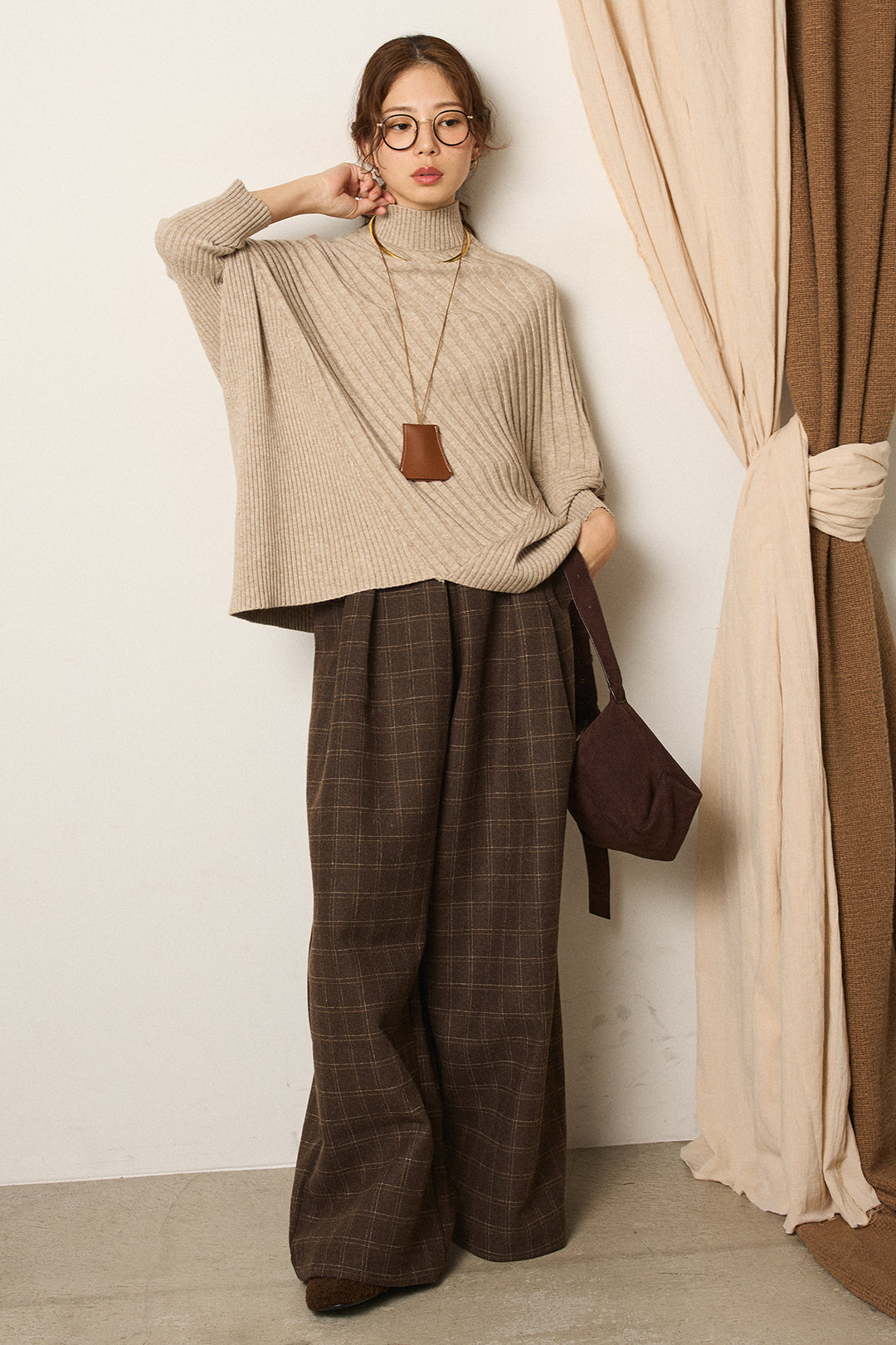 [SET]アシメデザインリブポンチョニットトップス+ウールライクチェックタックパンツ(2set)