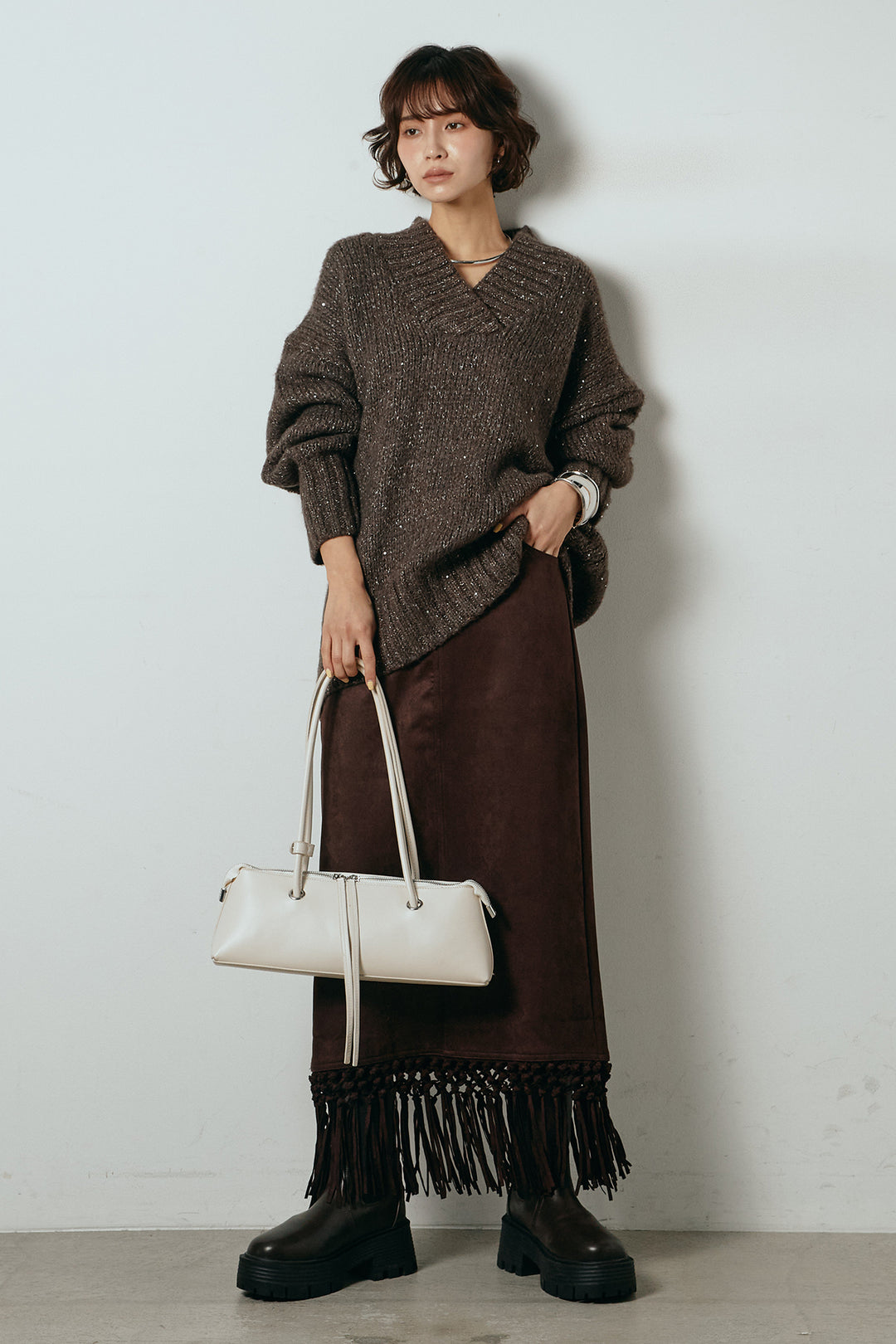 [SET]Vネックラメニットトップス+スウェードライク裾フリンジスカート(2set)