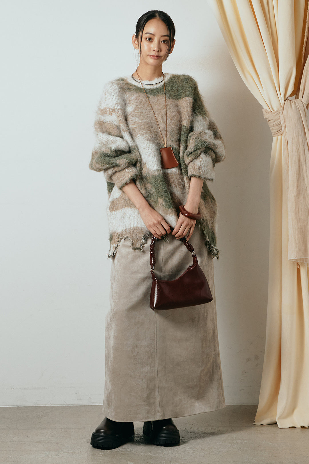 [SET]起毛裾デザインニュアンス柄ニットトップス+エコスウェードワイドスカート(2set)