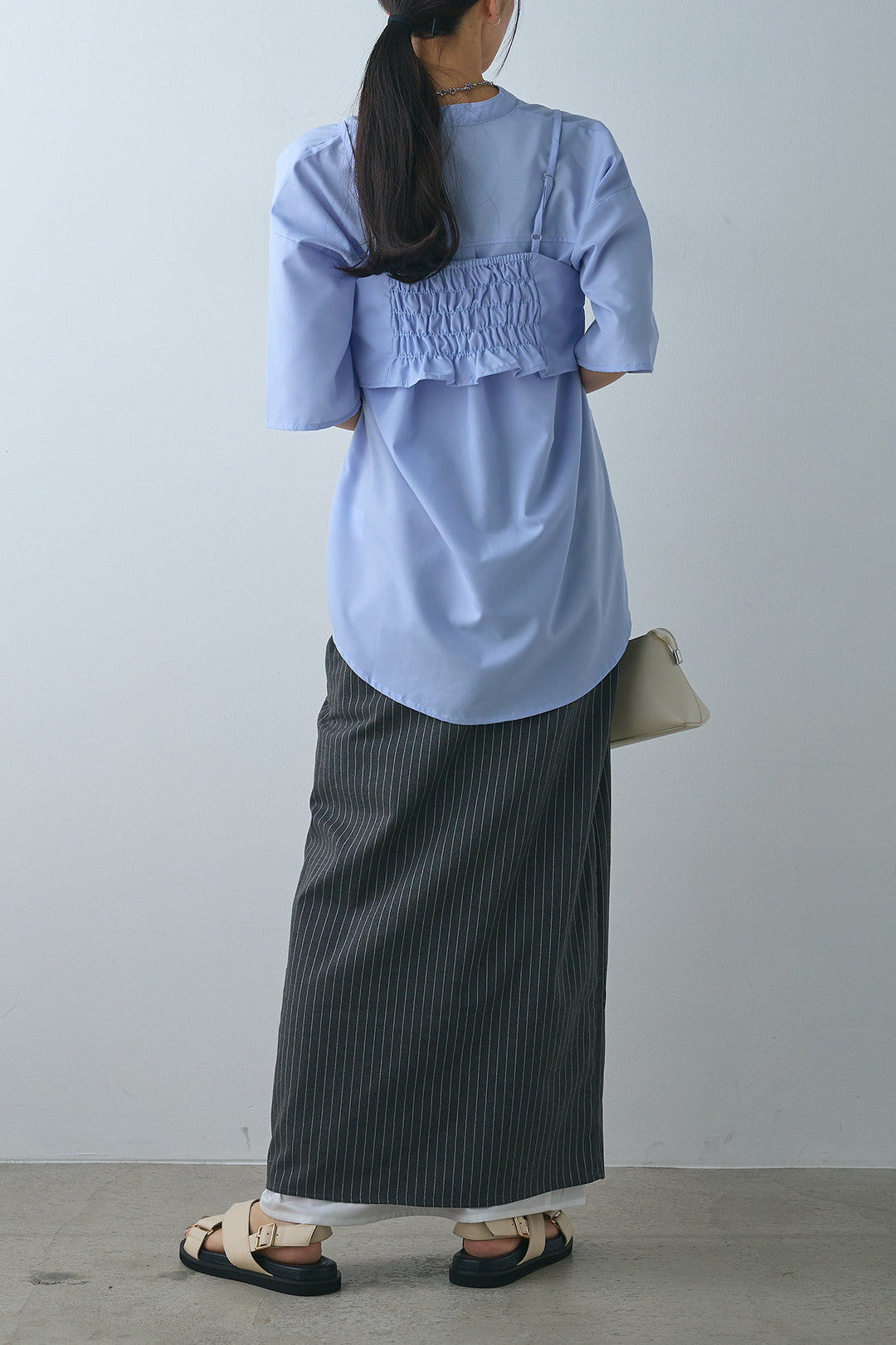 [SET]ホックビスチェ付きバンドカラーシャツ+ストライプストレートスカート(2set)