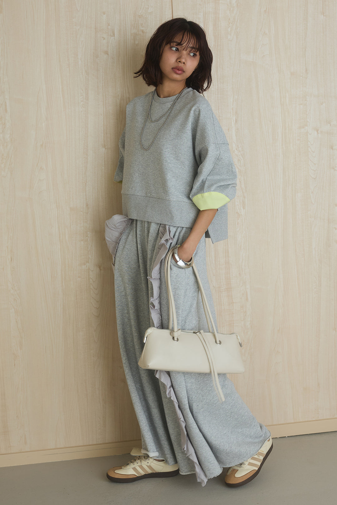 [SET]アームパッチスウェットプルオーバー+ビッグフリルスウェットロングスカート(2set)