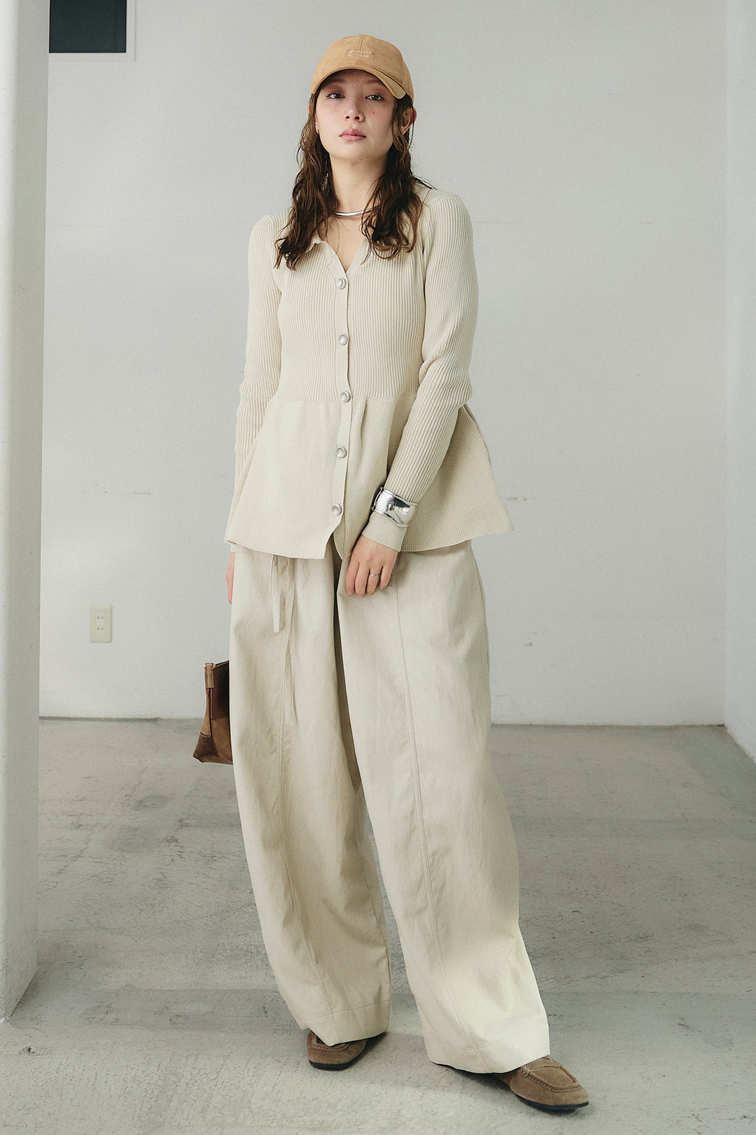 [SET]スキッパーペプラムニット+フェイクレザーカーブワイドパンツ(2set)