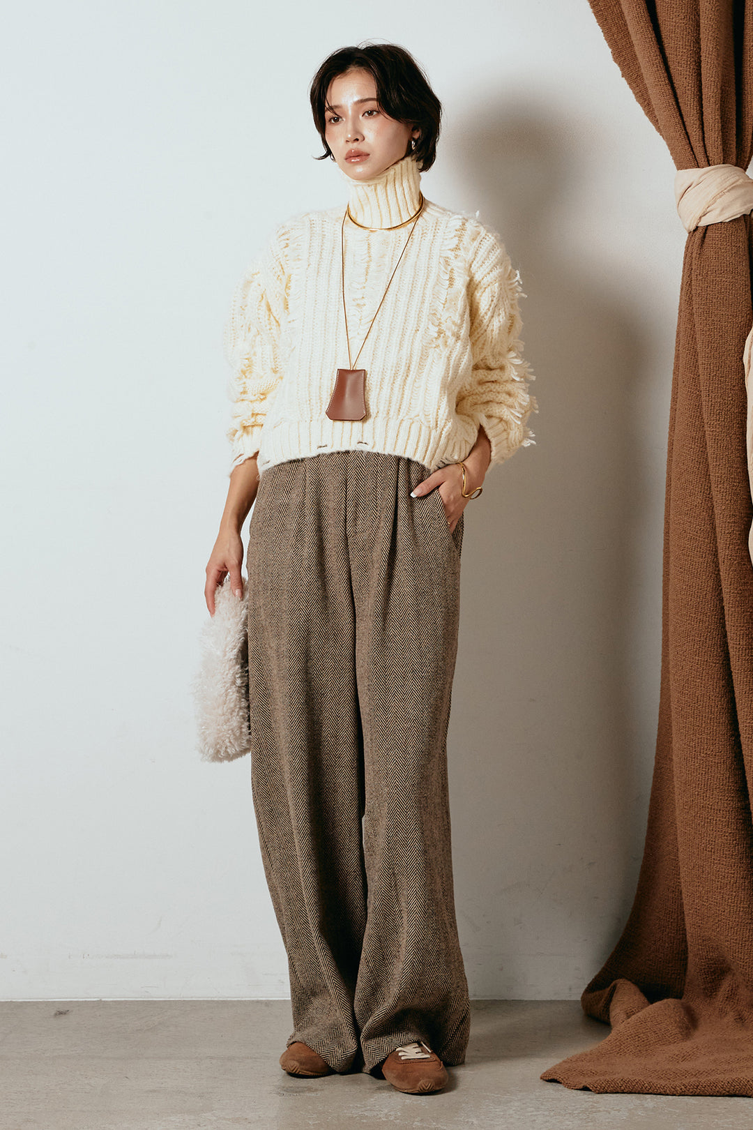 [SET]フリンジタートルショートニット+クラシックヘリンボーンサロペット(2set)